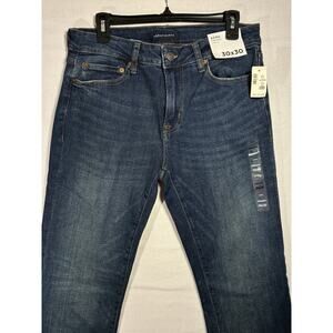 *NWT* AREO Men's 30x30 Stretch Straight Jeans Aeropostale Medium Wash